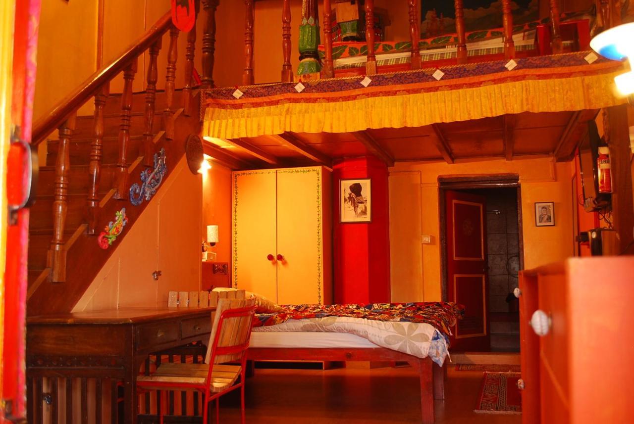 Domas Inn Масурі Екстер'єр фото
